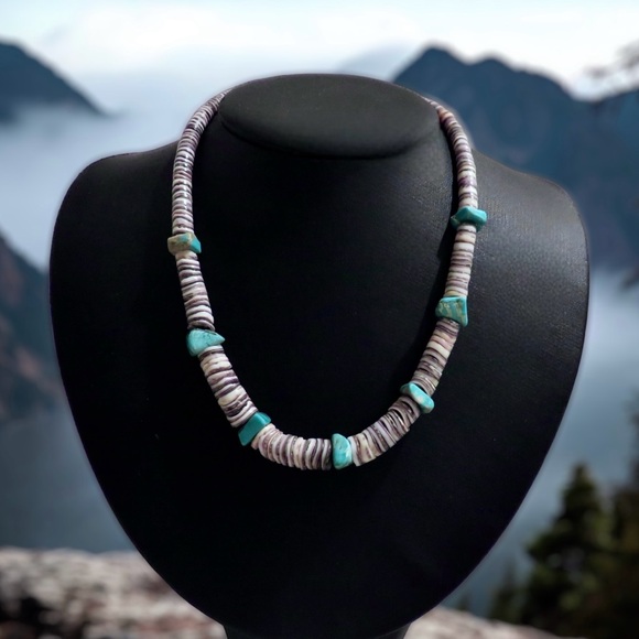 Vintage Handmade Heishi and 7 Turquoise Nuggets Necklace - Picture 4 of 8